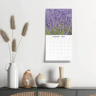 Lavendel Kalender 2025 - 13 Full-Color Foto's van Prachtige Lavendel